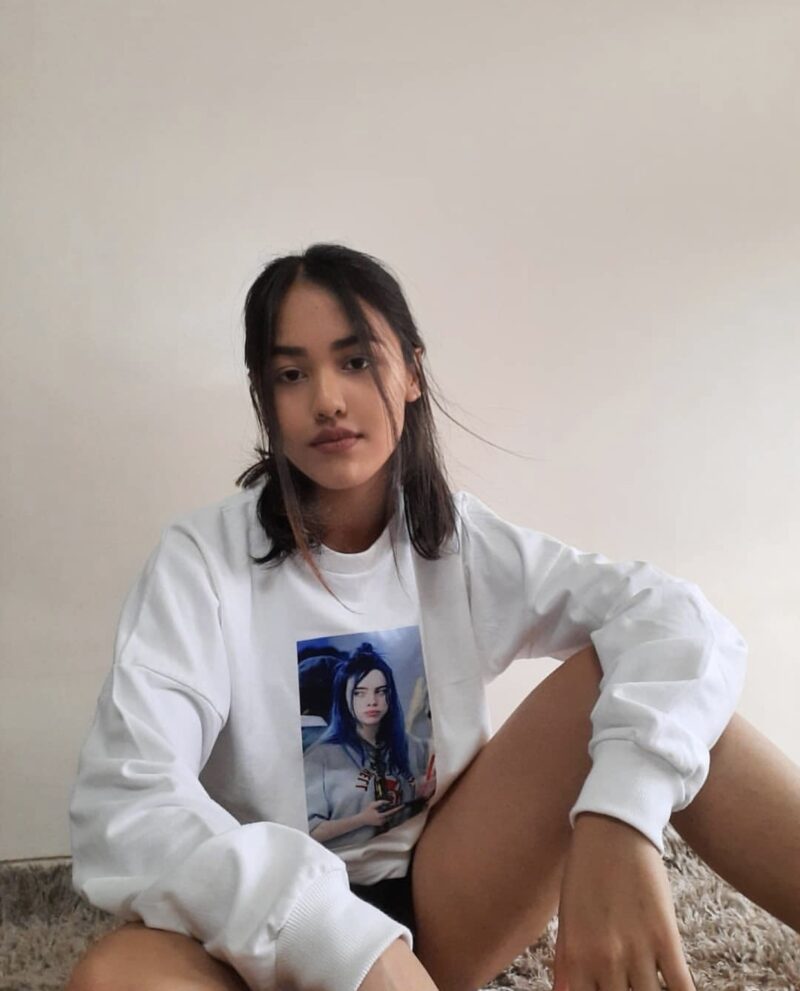 Korean Oversized Billie Eilish Sweat - Image 3
