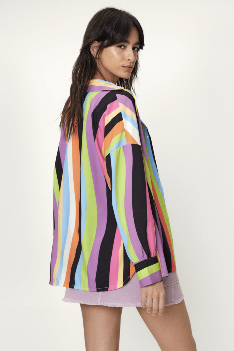 Oversized Wave Stripe Boyfriend Shirt - Image 4