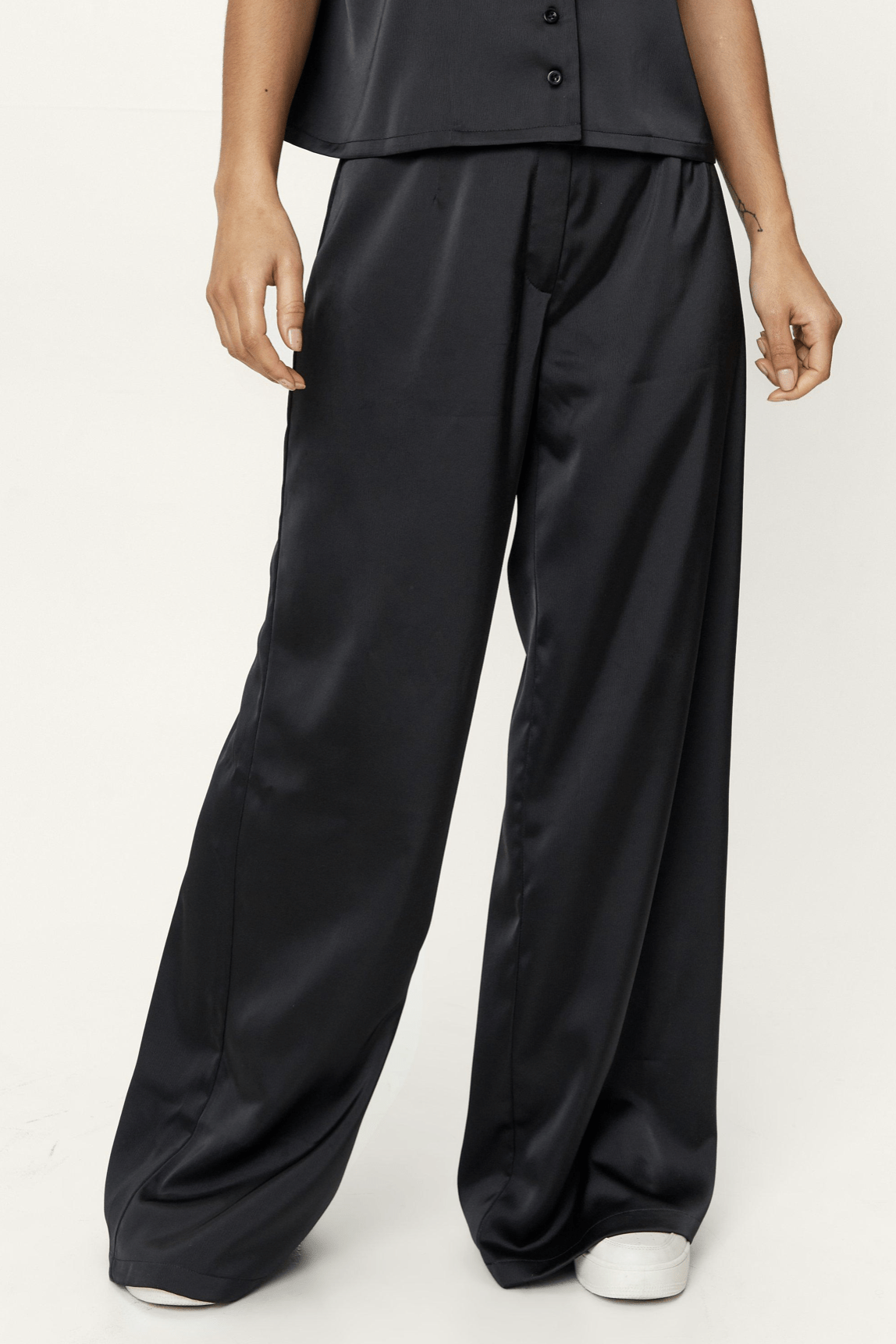 Black High Waist Satin Pants with Side Pockets – Mystique-Online