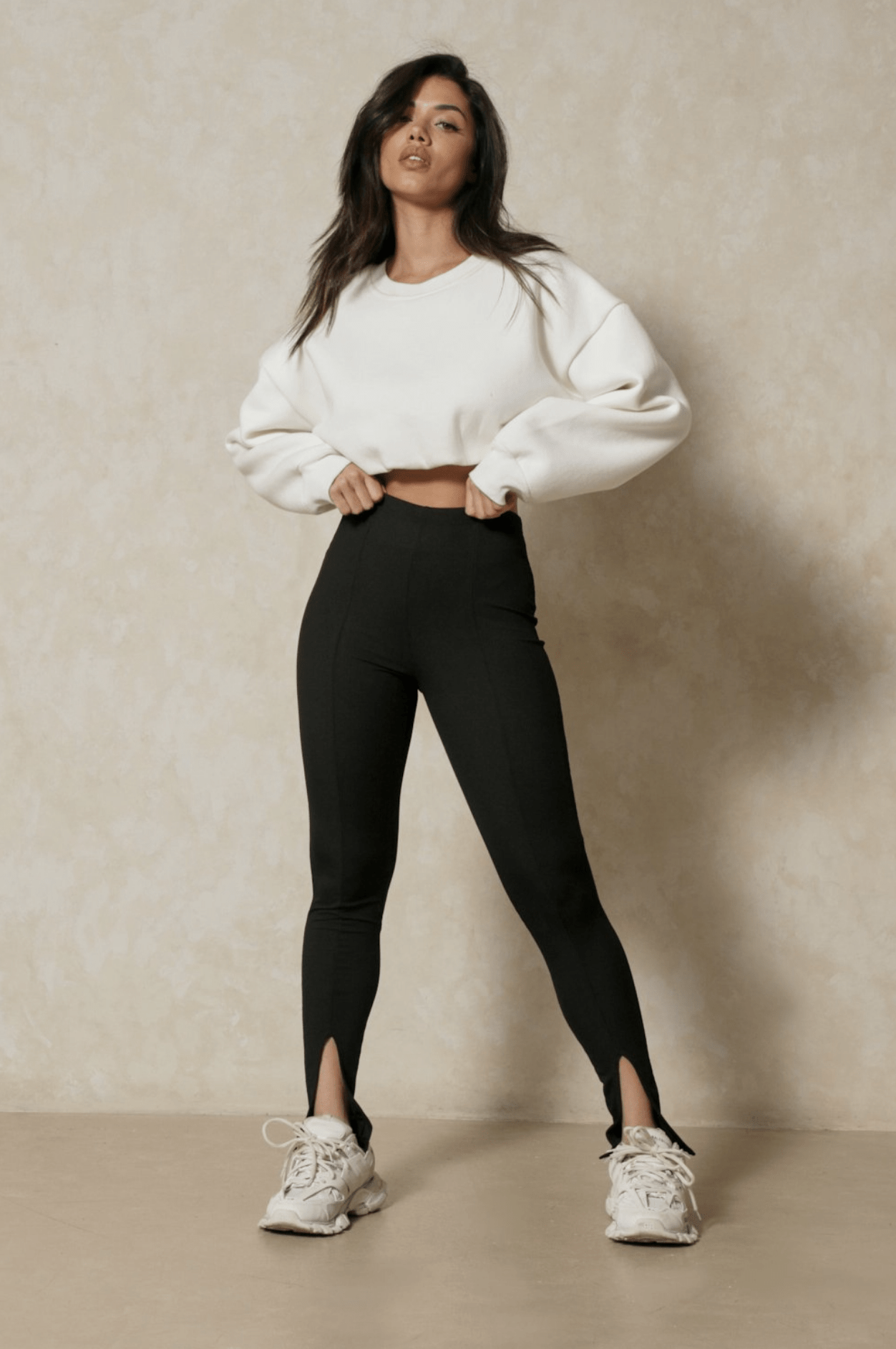Long Sleeve White and Green Raglan Crop Top / Made in USA – Lyla's Crop Tops