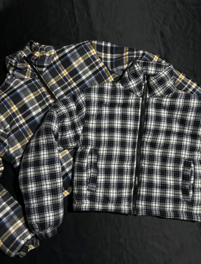 COTTON CROP PUFFER JACKET IN MULTI & BLACK N WHITE CHECK - Image 3