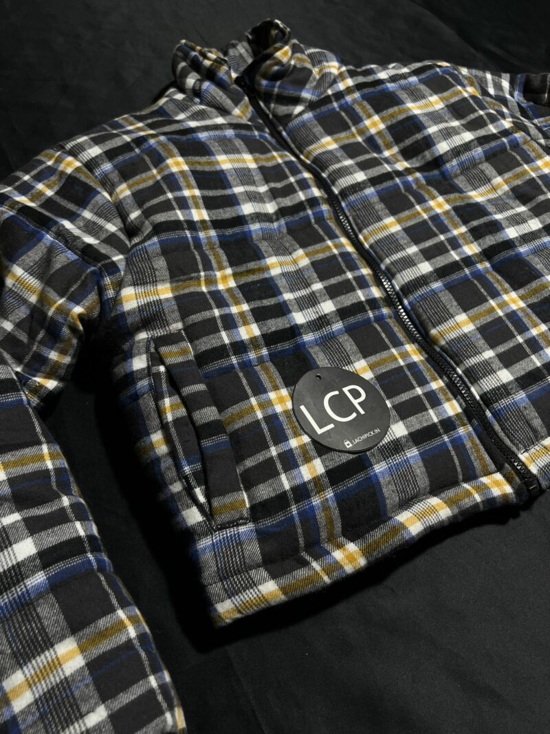 COTTON CROP PUFFER JACKET IN MULTI & BLACK N WHITE CHECK - Image 4