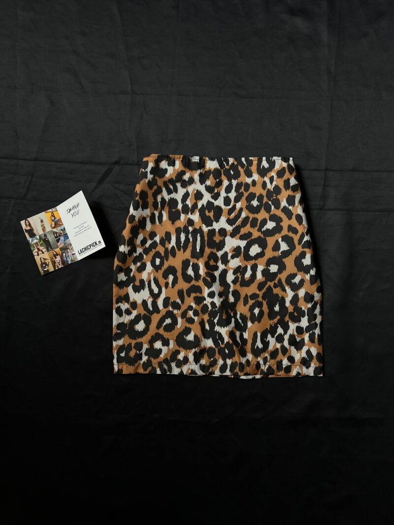 Black Leopard Print Mini Skirt - Image 4