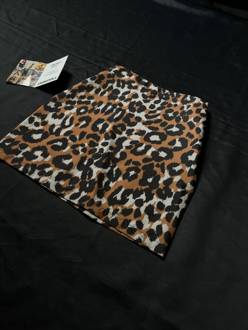 Black Leopard Print Mini Skirt - Image 2