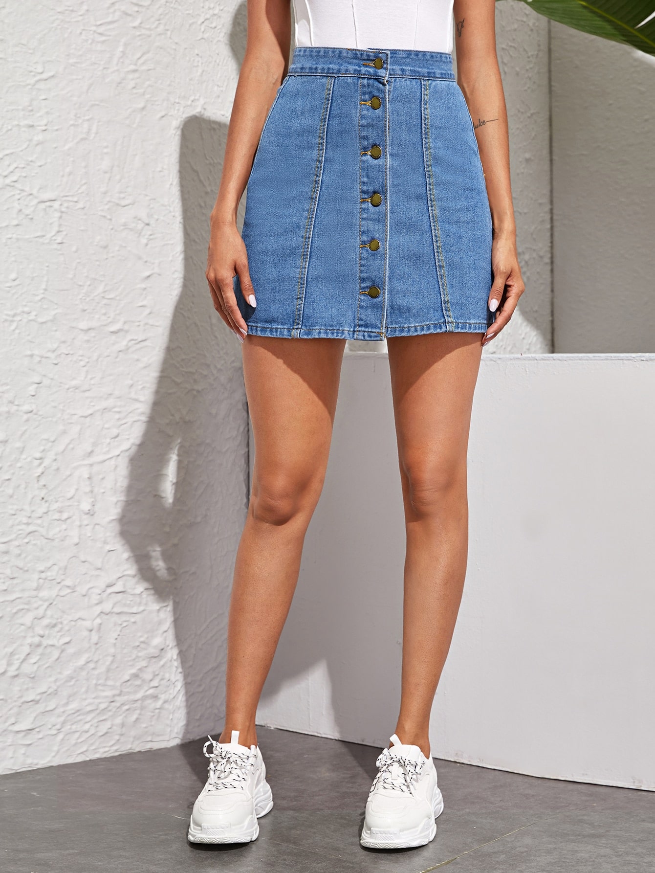 Bethany Blue Denim Button Mini Skirt – LA CHIC PICK