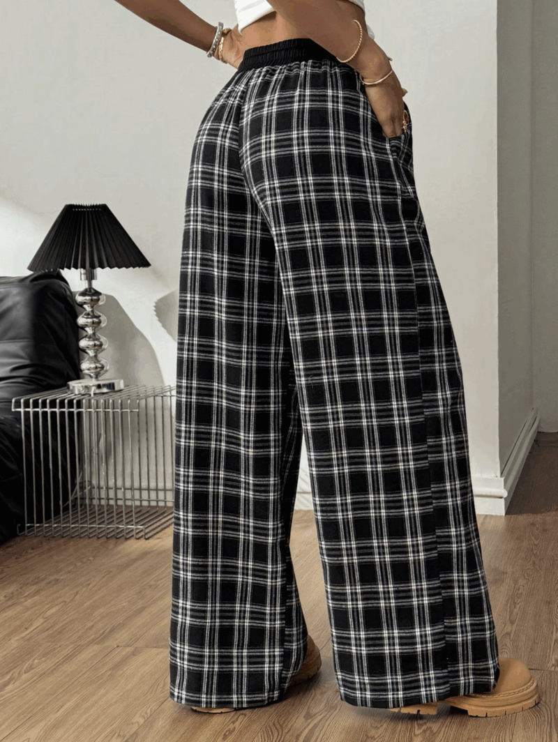 Sara Black Check Cotton Relaxed Fit Jogger - Image 6