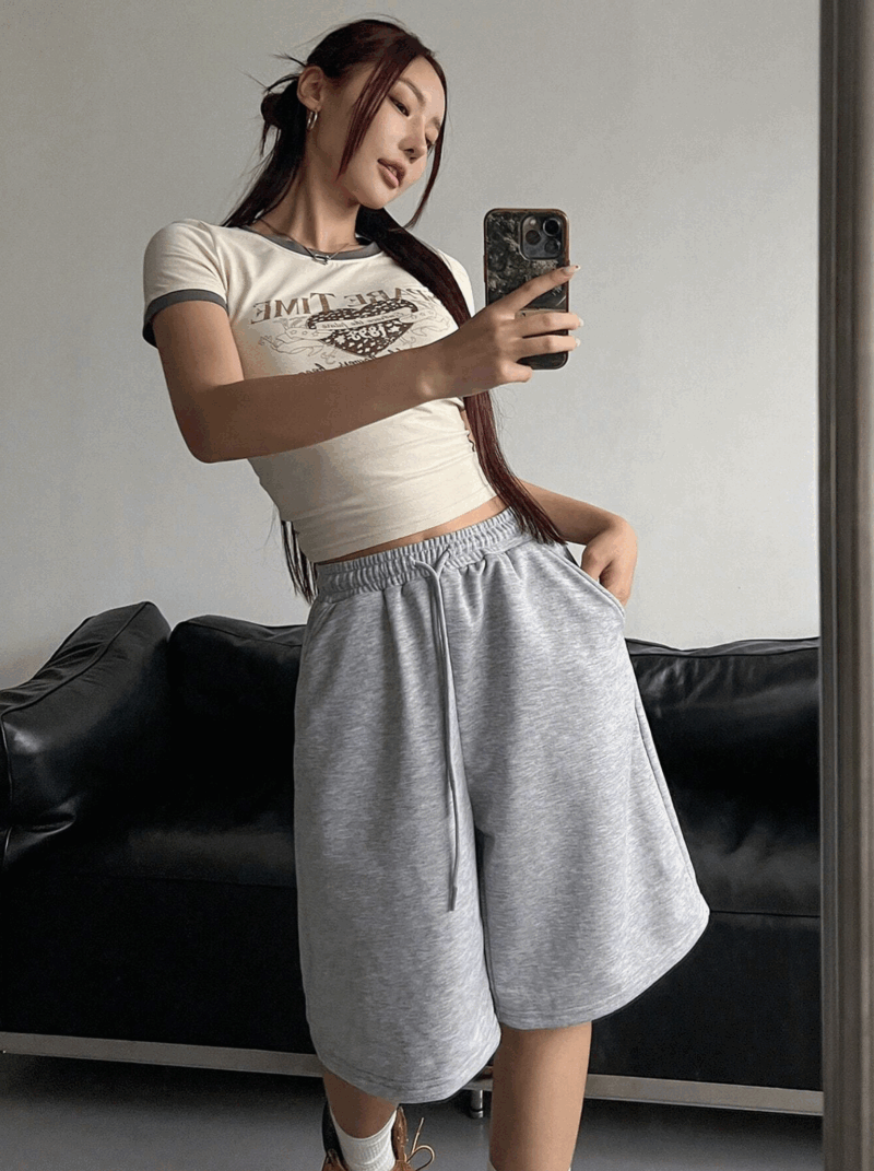 Evely Grey Relaxed Fit Cotton Fleece Shorts - Image 2