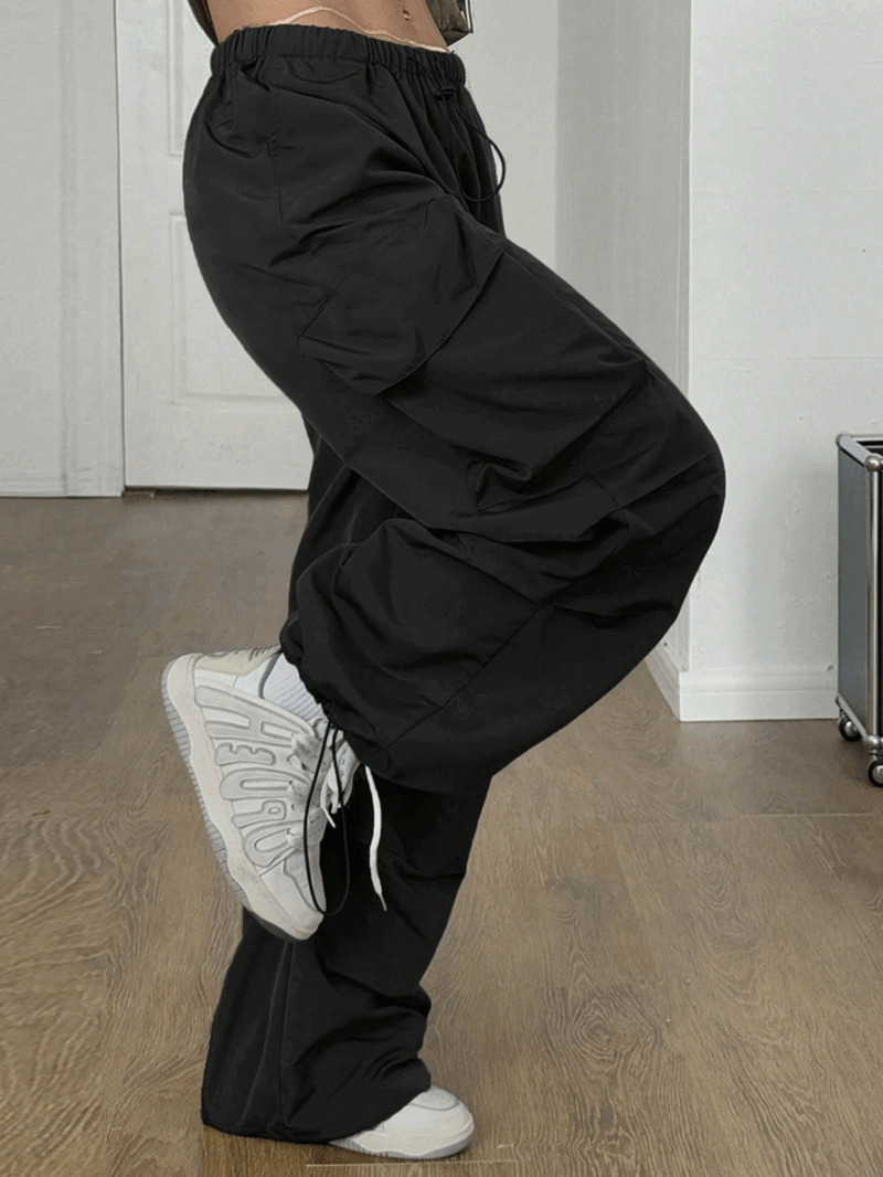 Sivy Black Oversized Cargo Pants - Image 6
