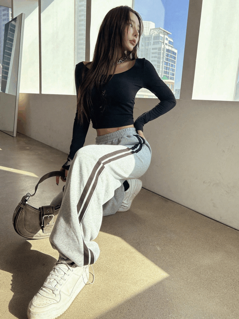 Beth Grey Contrast Tape Relaxed Fit Jogger - Image 4