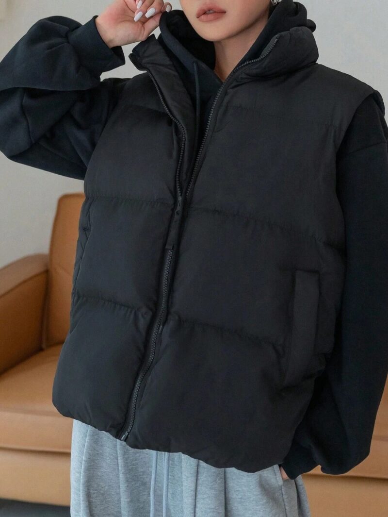 Molly Black Sleeveless Puffer Jacket - Image 3
