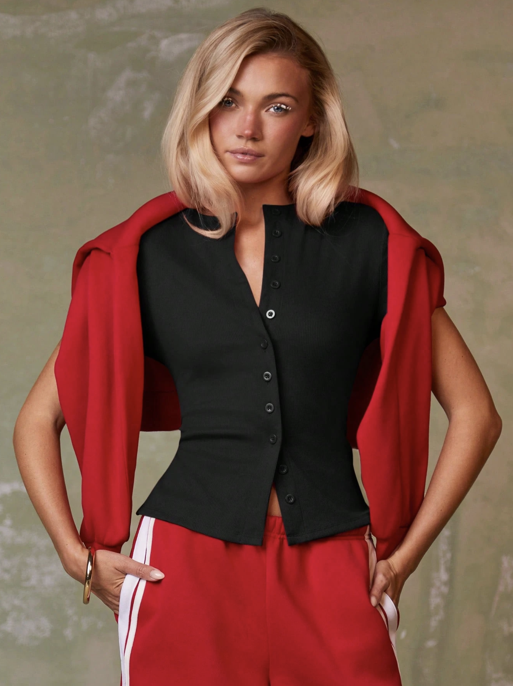 Denine Black Round Neck Buttoned Crop Top - Image 3