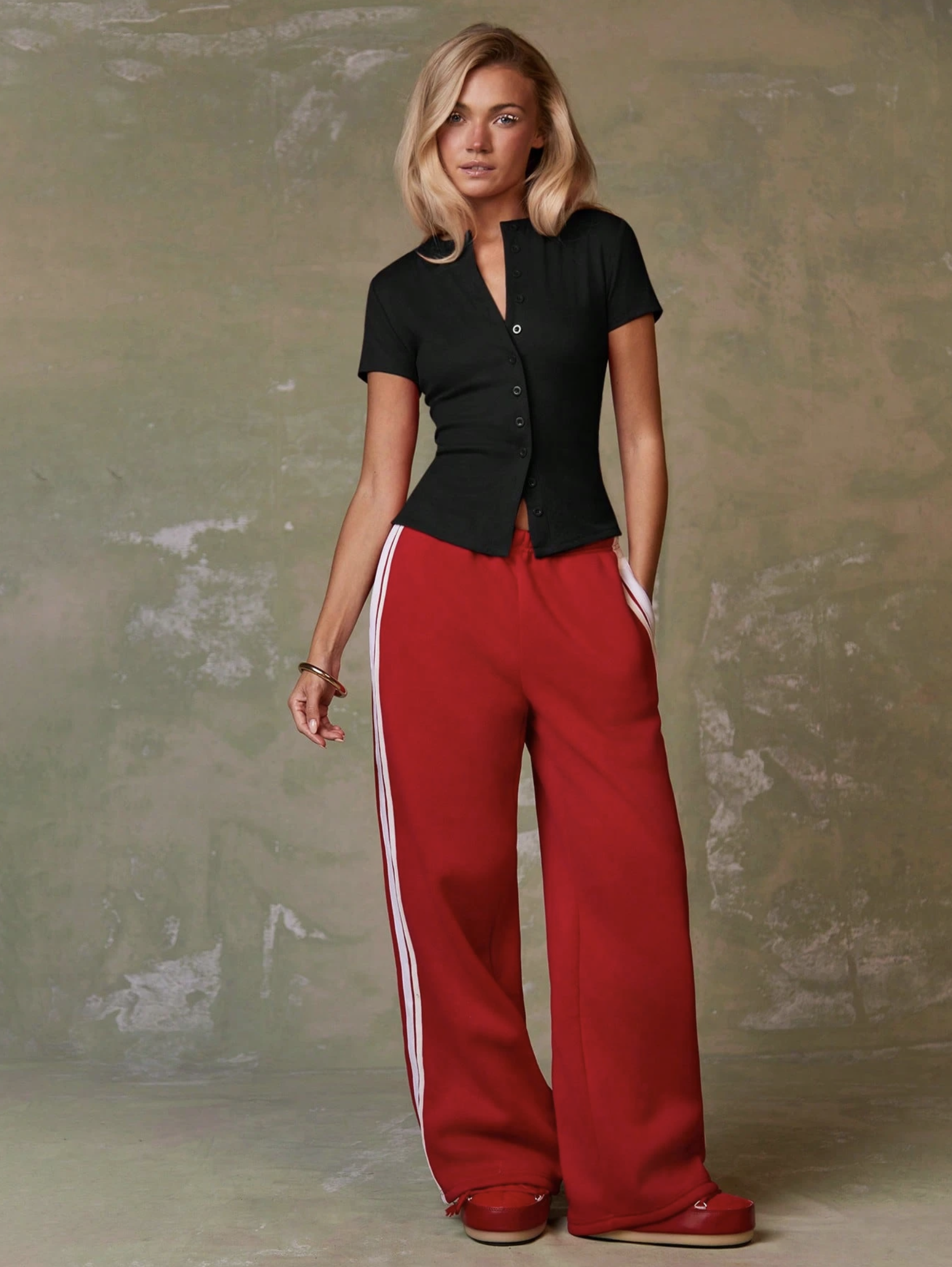 Denine Black Round Neck Buttoned Crop Top - Image 4